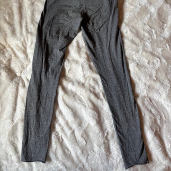 TNA Artizia Grey Leggings Spiral Logo Ladies Size Medium - Picture 7 of 14